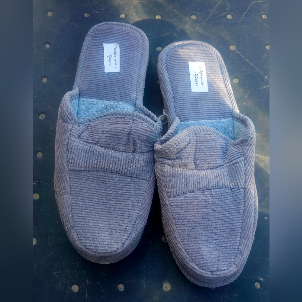 Men’s Grey House Slippers 12